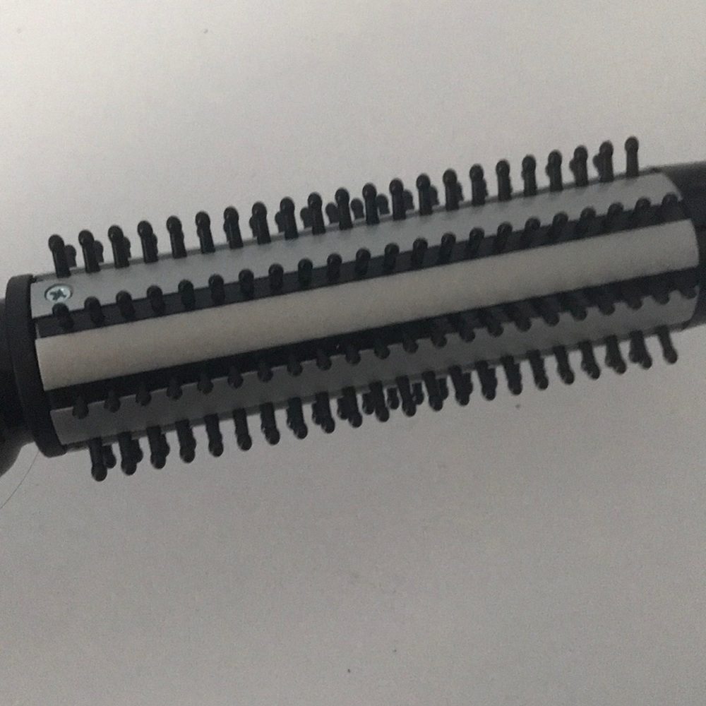 Brush Curler - Picture 3 of 4